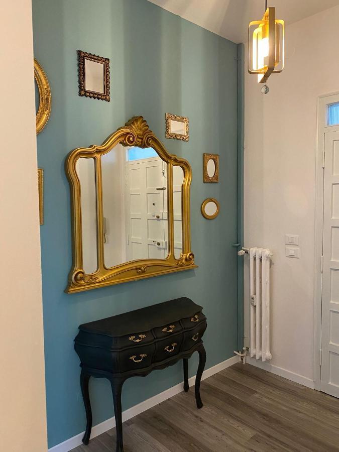 Aurora Flowers - Two Rooms And Free Parking Near Center And Train Station Modena Exteriör bild