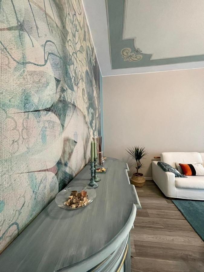 Aurora Flowers - Two Rooms And Free Parking Near Center And Train Station Modena Exteriör bild